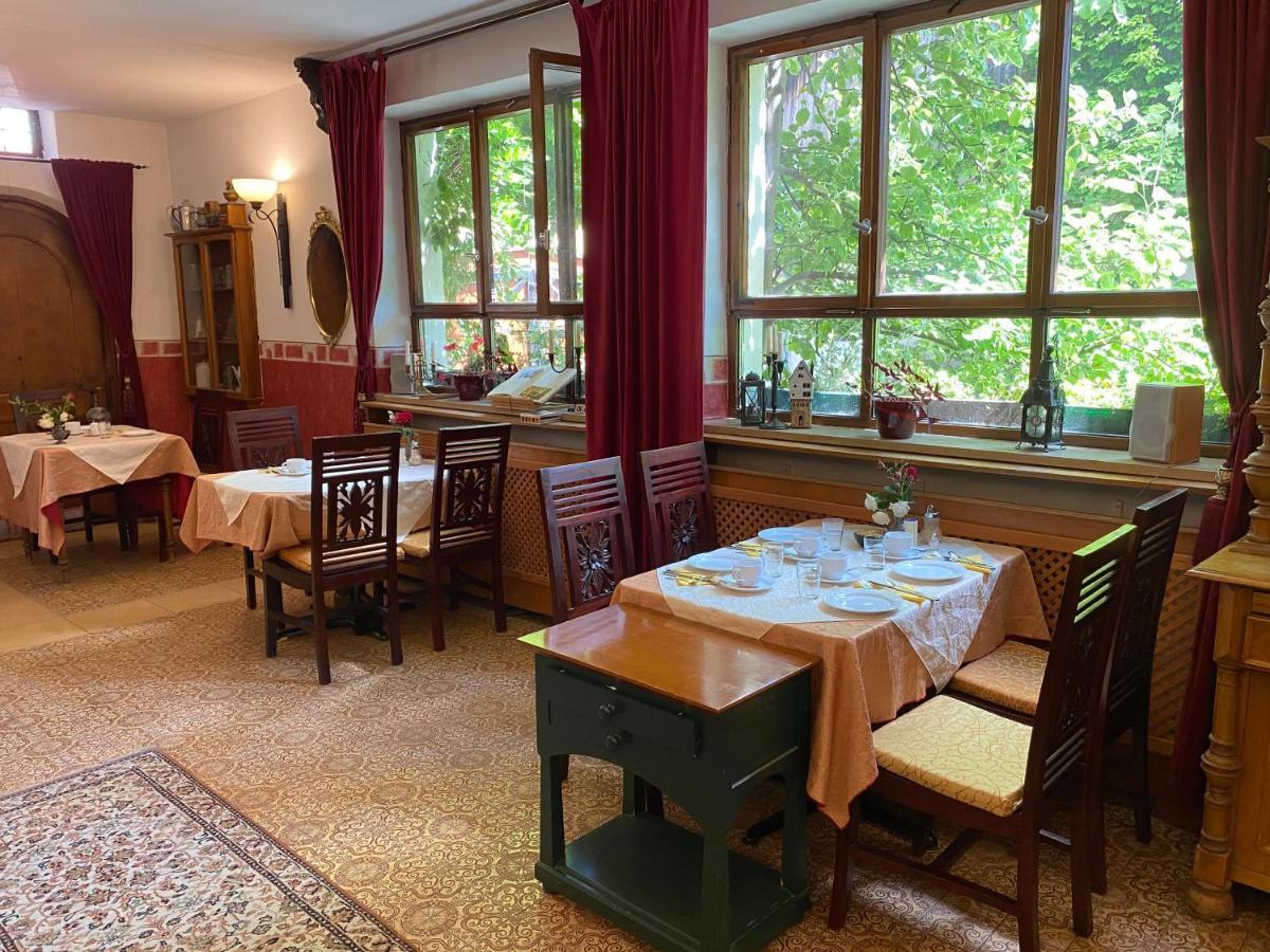 Kreuzerhof Hotel Garni Ротенбург об дер Таубер Екстериор снимка